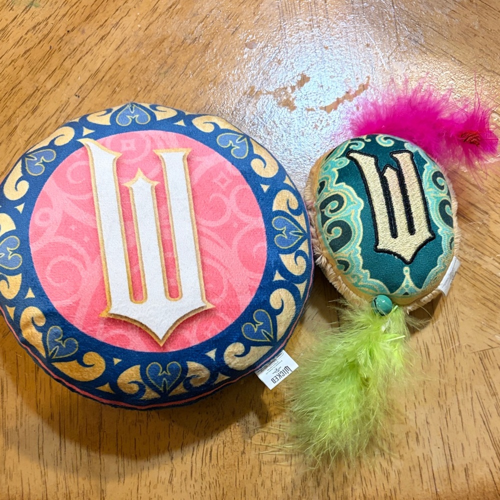 Wicked Limited Edition Dog & Cat Toy Bundle